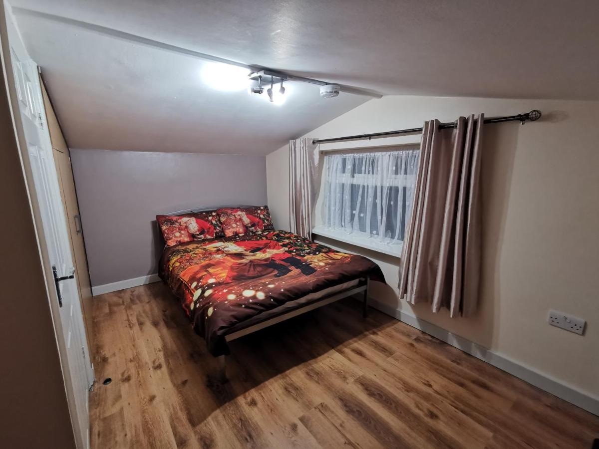 Palaz 1 - 2 Bedroom Garden Flat Edmonton Kültér fotó
