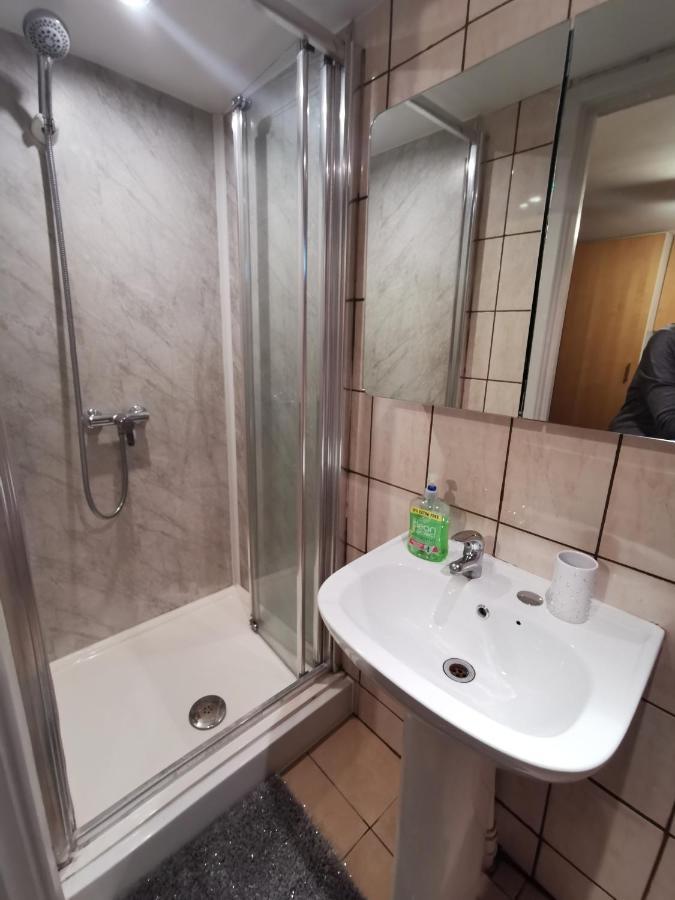Palaz 1 - 2 Bedroom Garden Flat Edmonton Kültér fotó