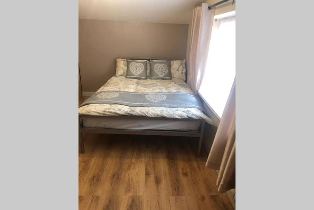 Palaz 1 - 2 Bedroom Garden Flat Edmonton Kültér fotó
